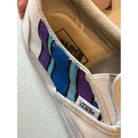 Vans Classic Youth Off White Custom Graffiti Art Slip-On Sneakers Size 1 - Picture 5 of 10